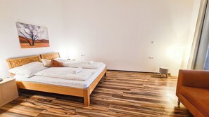 Basic Apartment | Iron/ironing board, free WiFi