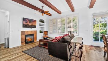 TV, fireplace, offices