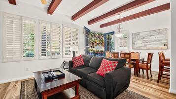 TV, fireplace, offices