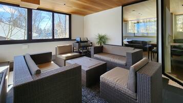 BBQ/picnic area