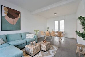 TV - Spacious townhouse in the centre of Knokke (Knokke-Heist)