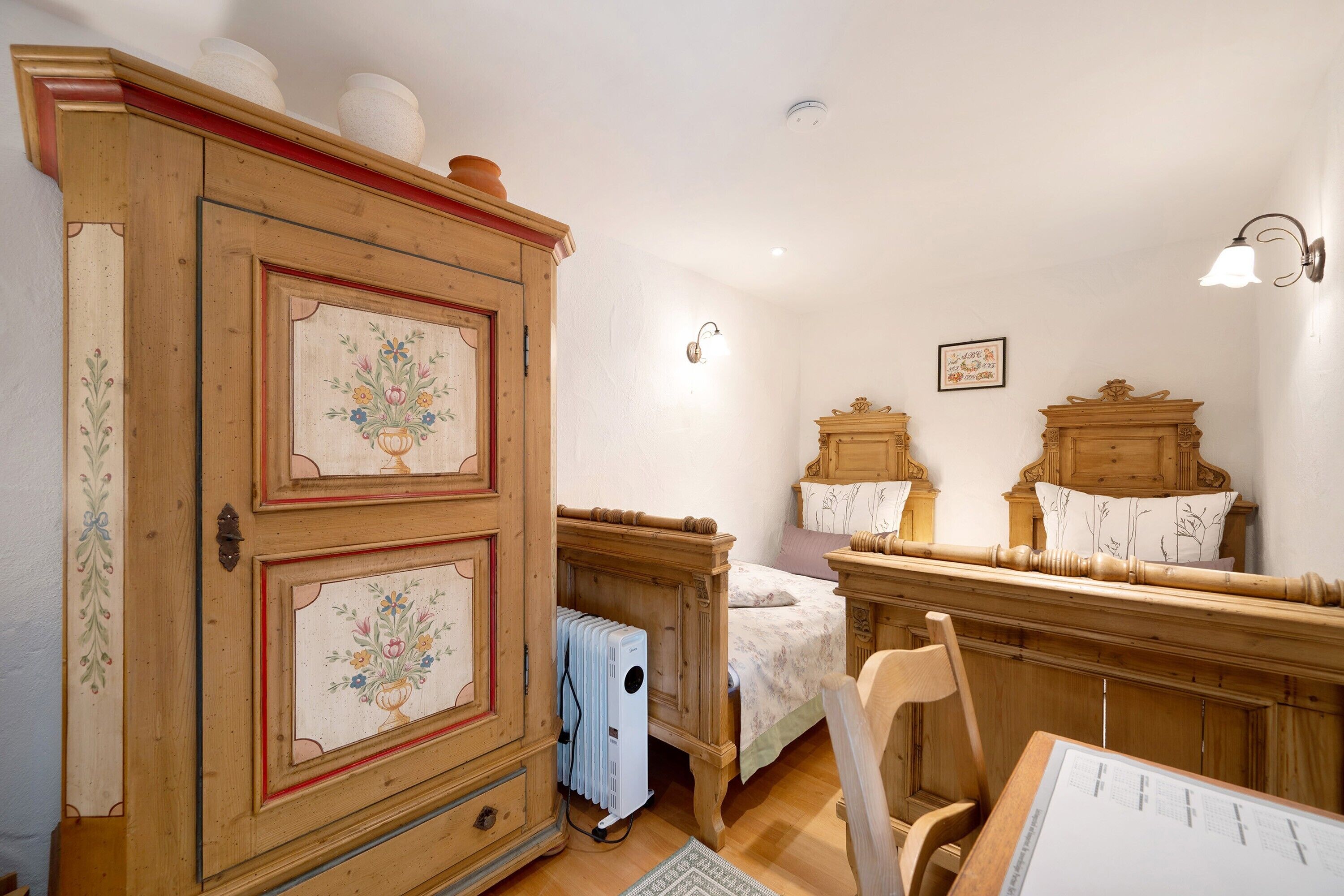 2 dormitorios, tabla de planchar con plancha, wifi y ropa de cama