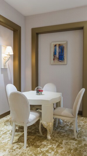 Suite familiare | Area soggiorno | Stampante