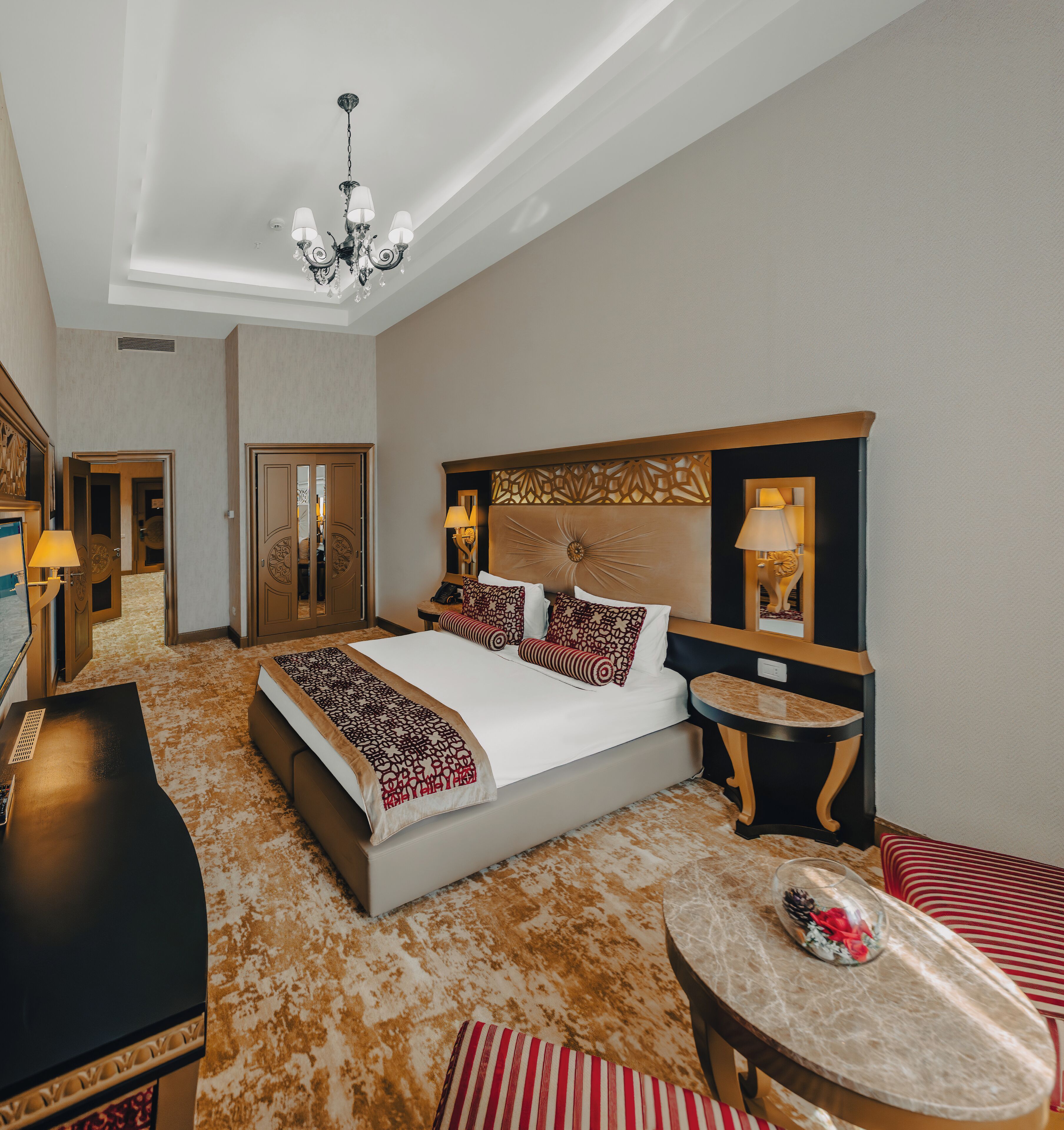 Junior-Suite, Nichtraucher | Zimmersafe, Schreibtisch, Bügeleisen/Bügelbrett, kostenloses WLAN