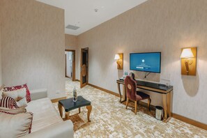 Suíte júnior, para não fumantes | Área de estar | Impressoras