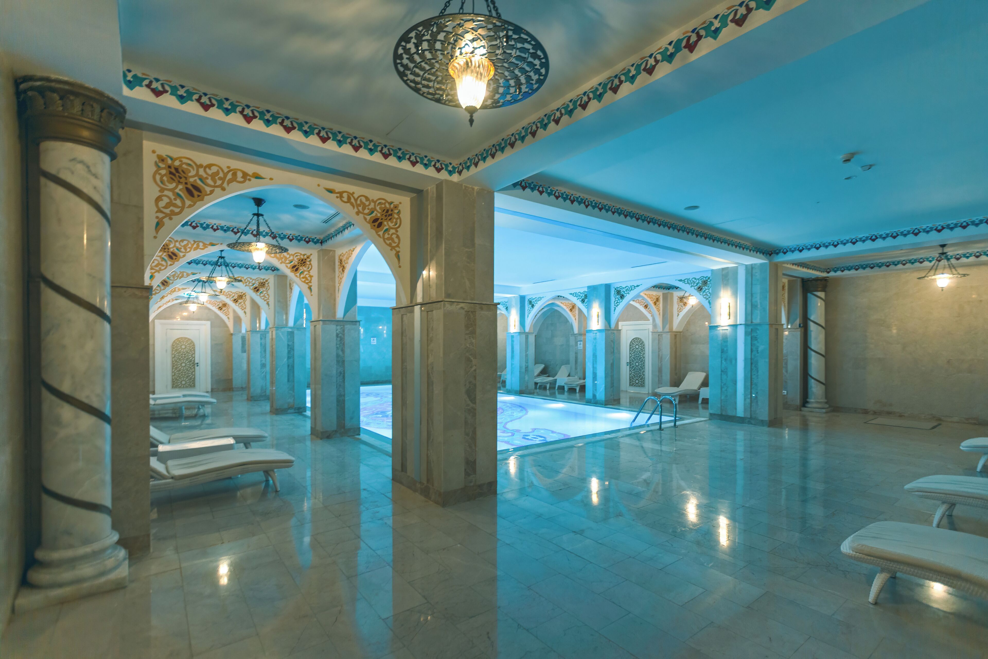 Indoor pool, seasonal outdoor pool