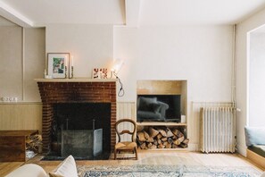 تلفزيون، مدفأة