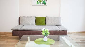 Basic Apartment | Exterior