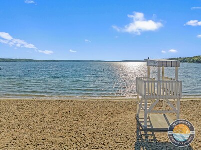 Pool, Beach Walk & Lake Views in Fontana