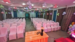 قاعة الولائم والاحتفالات