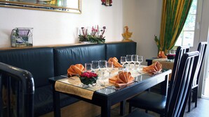 Restaurant - Logis Hotels Les Colonnes Strasbourg Zénith (Eckbolsheim)