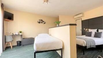Superior Double Room, Balcony | Free WiFi