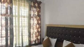 Deluxe kamer | Extra bedden (toeslag), gratis wifi, beddengoed