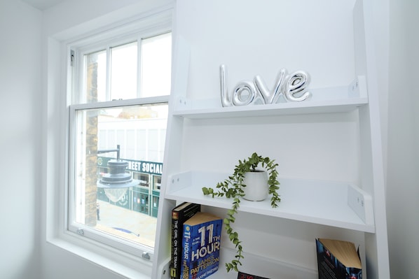 Interior - 1C Lime Street Apartment (Bedford)