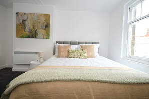 1 bedroom, iron/ironing board, WiFi, bed sheets - 1C Lime Street Apartment (Bedford)