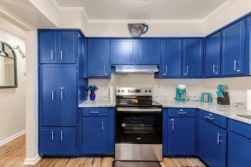 Colorful and Cozy 3 Bedroom in Columbus