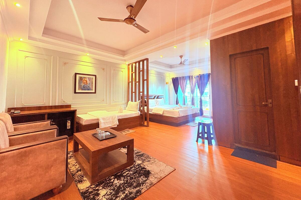 Premium Suite | Living area