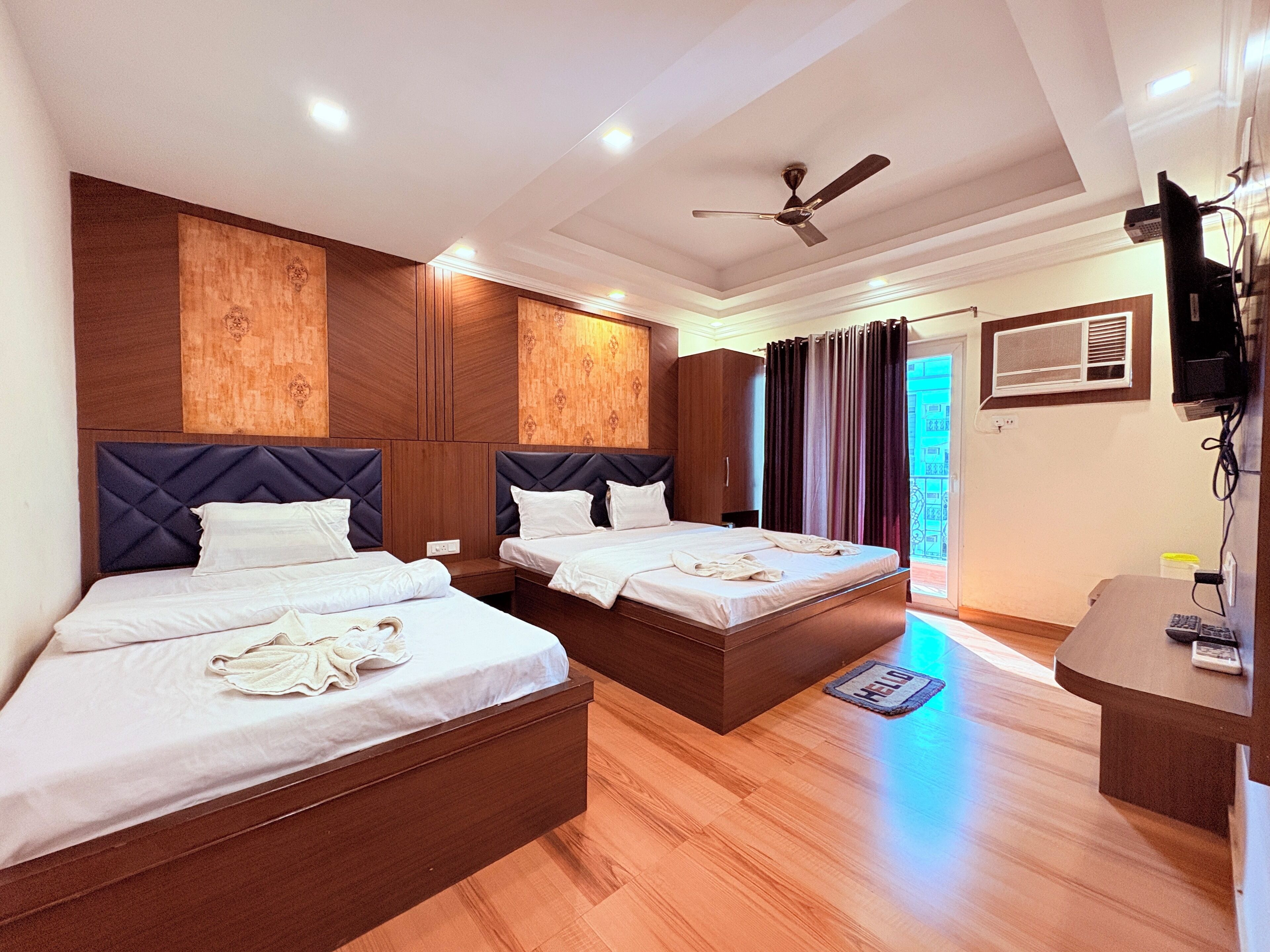 بديكورات فريدة لكل غرفة وطراز فريد لكل وحدة وواي فاي مجانًا