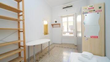2 Schlafzimmer, Bügeleisen/Bügelbrett, Reisekinderbett, WLAN