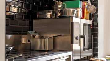 Luxury Villa, Mountain View | Private kitchen | Full-size fridge, microwave, oven, stovetop