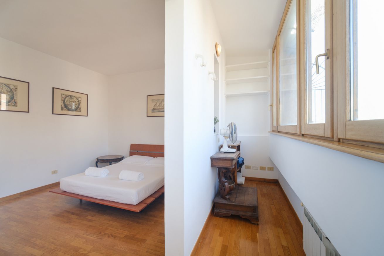 2 bedrooms, iron/ironing board