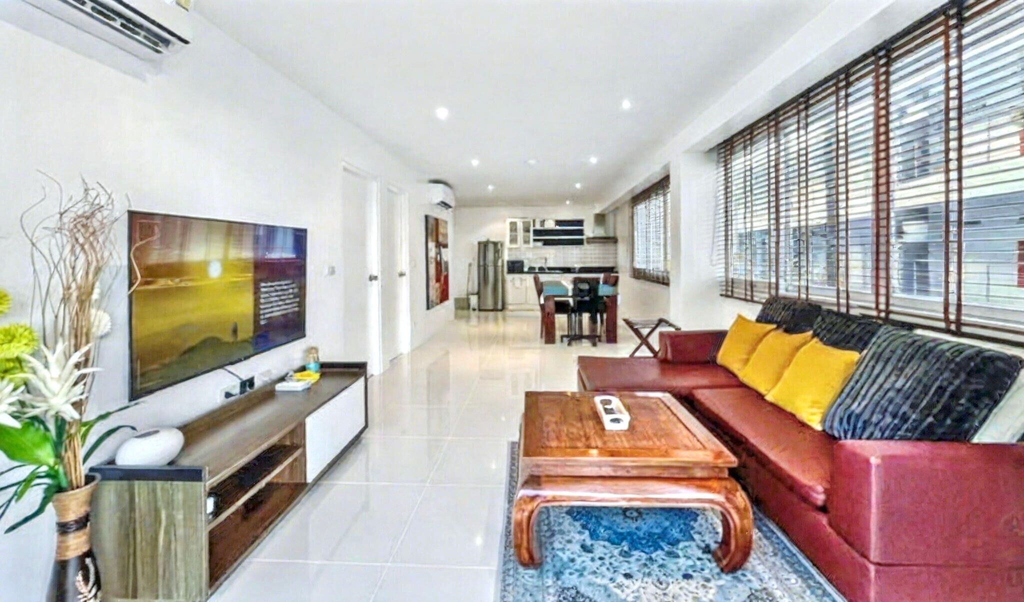 Apartment, 1 Bedroom, Accessible, Balcony | Living room