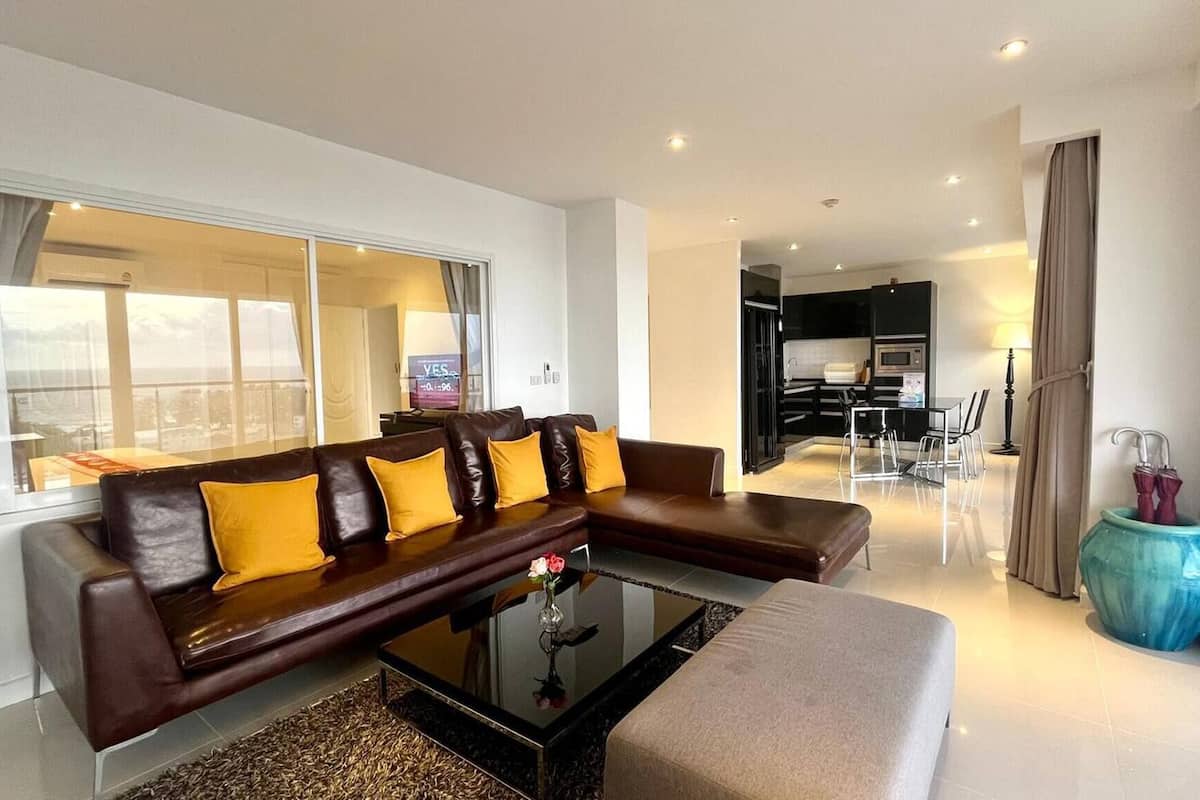 Apartment, 2 Schlafzimmer, barrierefrei, Balkon | Wohnbereich