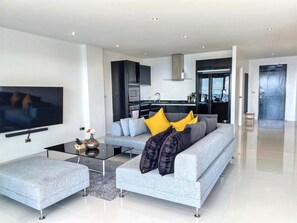 Apartment, 2 Bedrooms, Accessible, Balcony | Interior - Sunset Plaza Condominium (Karon)
