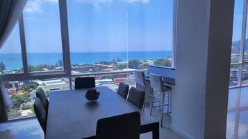 Apartment, 4 Bedrooms, Accessible, Balcony | Dining