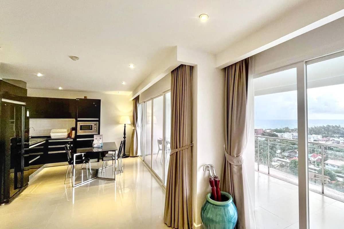 Apartment, 2 Bedrooms, Accessible, Balcony | Interior