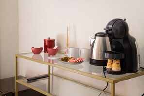 Habitación doble, patio, vistas a la ciudad | Wifi gratis