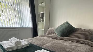 2 bedrooms, WiFi, bed sheets