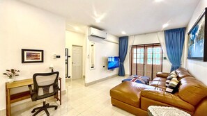 Apartamento, 2 quartos, acessível, varanda | Sala de estar
