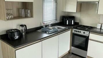 Kookgerei, borden en bestek