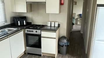 Køkkentøj/tallerkener/redskaber