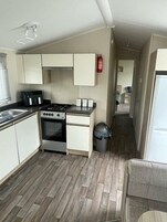 Cookware/dishes/utensils