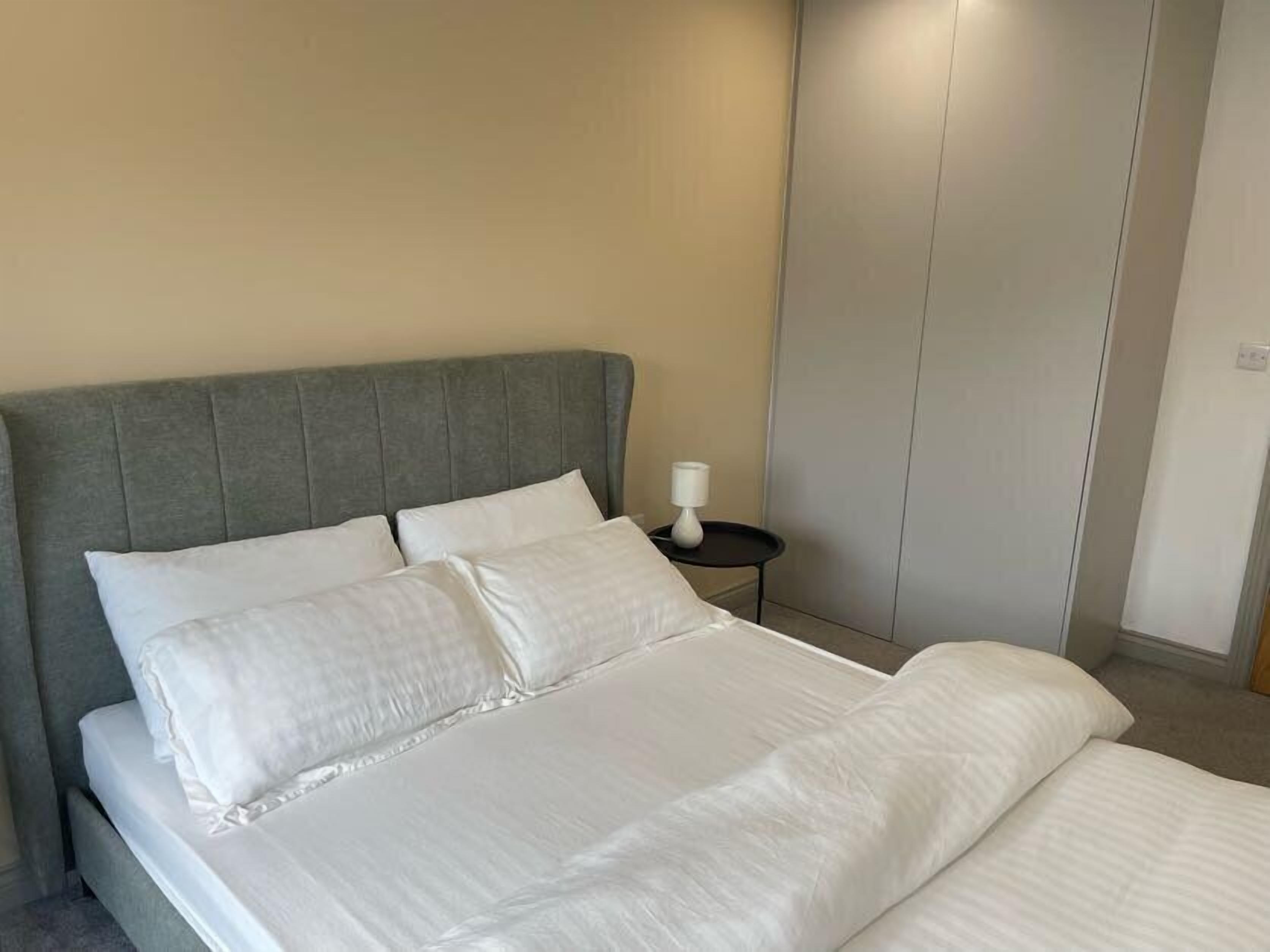 House, 1 Double Bed, Non Smoking | Iron/ironing board, free WiFi