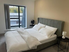 Talo, 1 parisänky, tupakointi kielletty | Silitysrauta/-lauta, ilmainen Wi-Fi