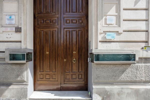 Exterior - Julia's Boutique Rooms (Palermo)