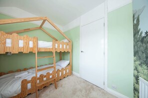 Unclassified image, 3 of 27, button - Amazing 2BDR house close to the city August deals (Dublin 3)