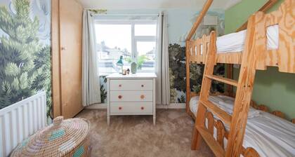 Amazing 2BDR house close to the city August deals