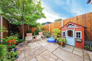 Unclassified image, 5 of 27, button - Amazing 2BDR house close to the city August deals (Dublin 3)