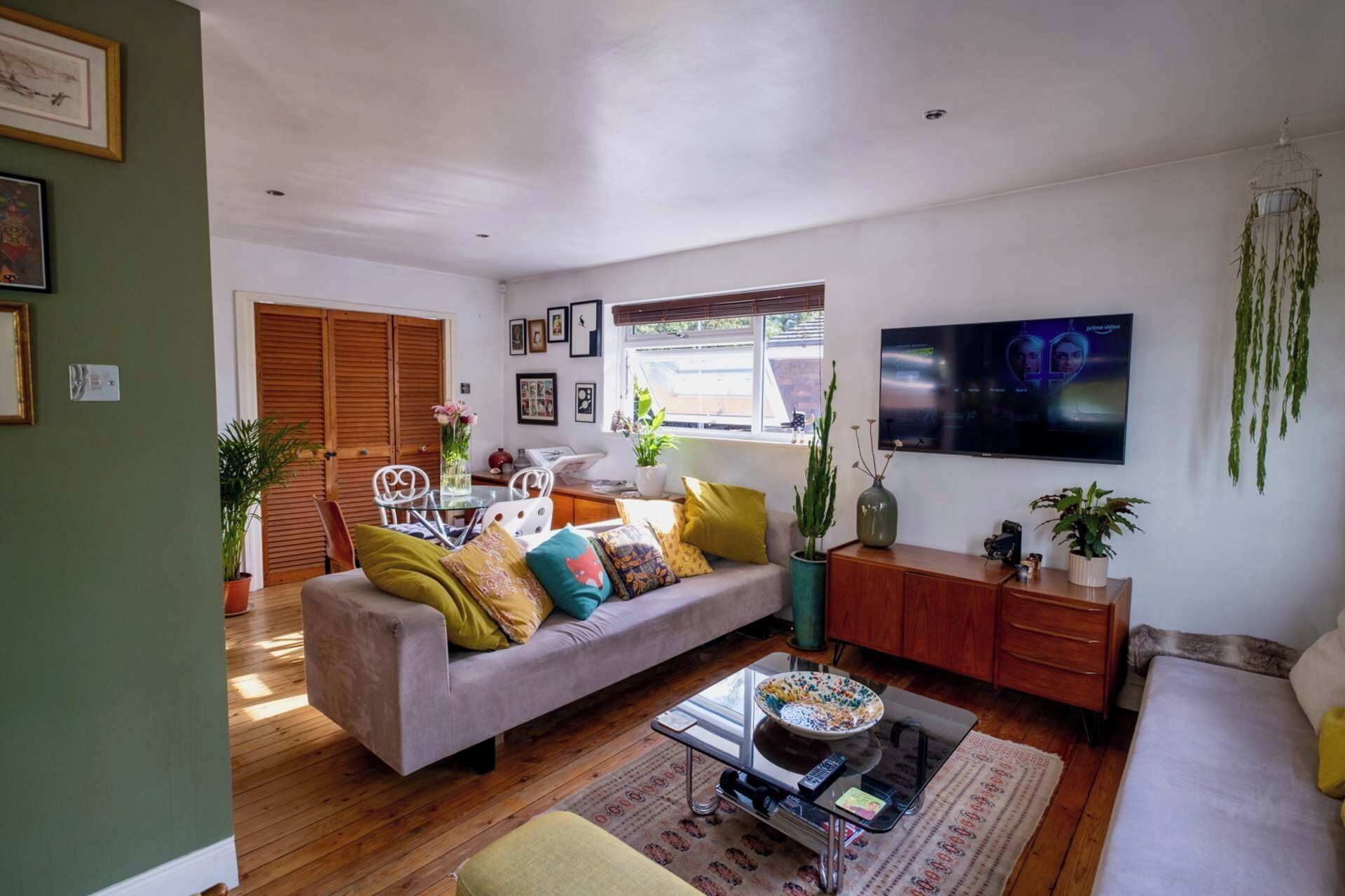 Téléviseur, bureau