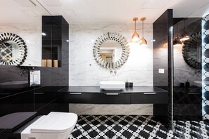 Deluxe Suite, Garden View | Bathroom - Premium Apartments by Wawel Castle (Kraków)
