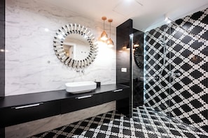 Suite Deluxe, vue sur le jardin | Salle de bain