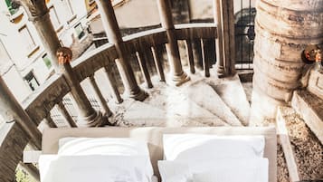 Comfort studio, balkon | Geluiddichte muren, een strijkplank/strijkijzer, gratis wifi