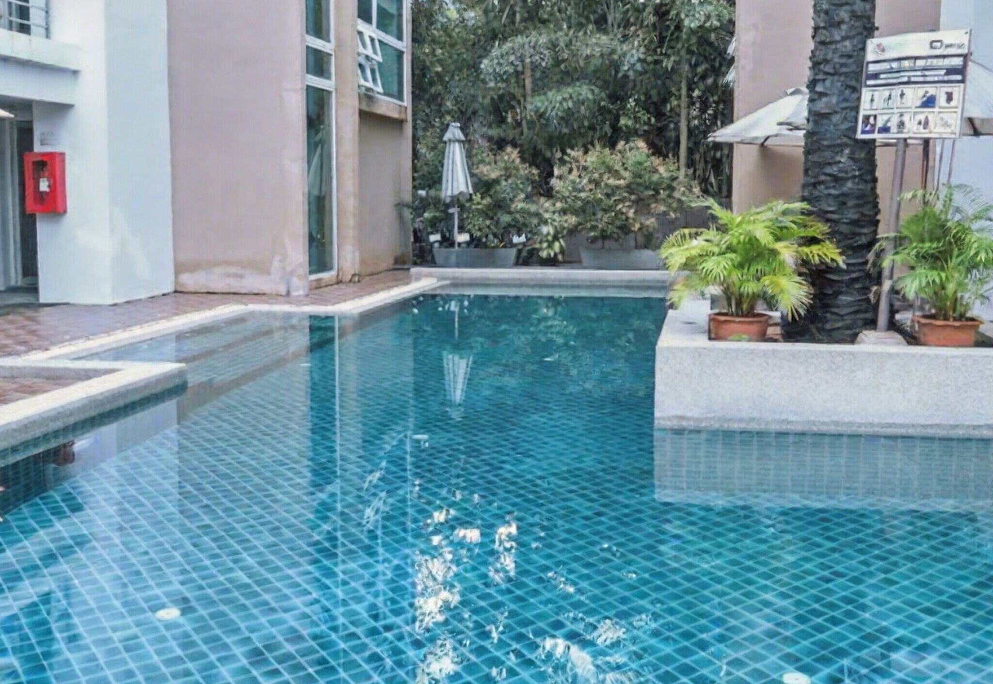 Apartment, 1 Bedroom, Accessible, Balcony | Pool | Outdoor pool