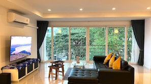 Huoneisto, 2 makuuhuonetta, esteetön, parveke | Oleskelualue