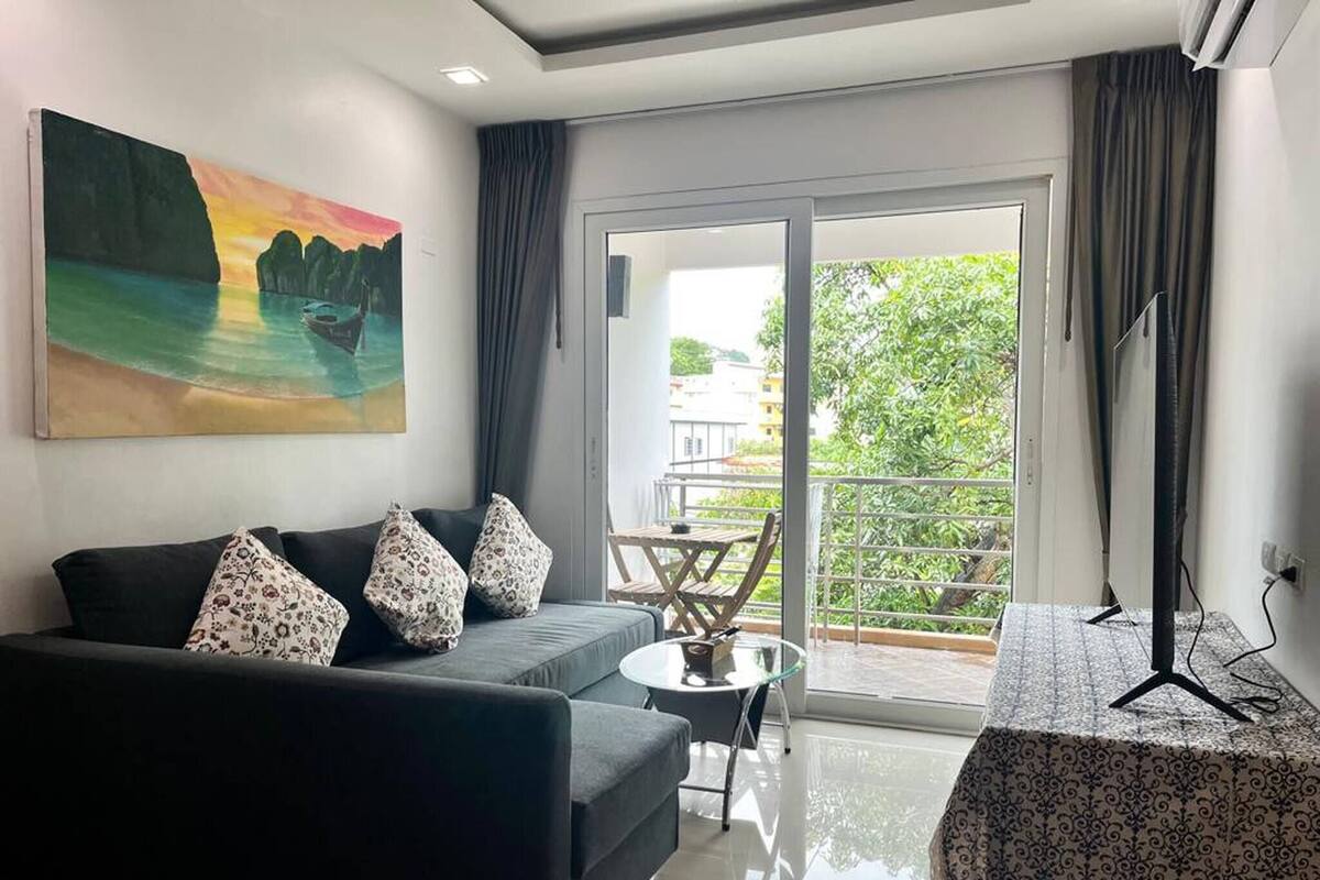 Apartment, 2 Schlafzimmer, barrierefrei, Balkon | Wohnbereich