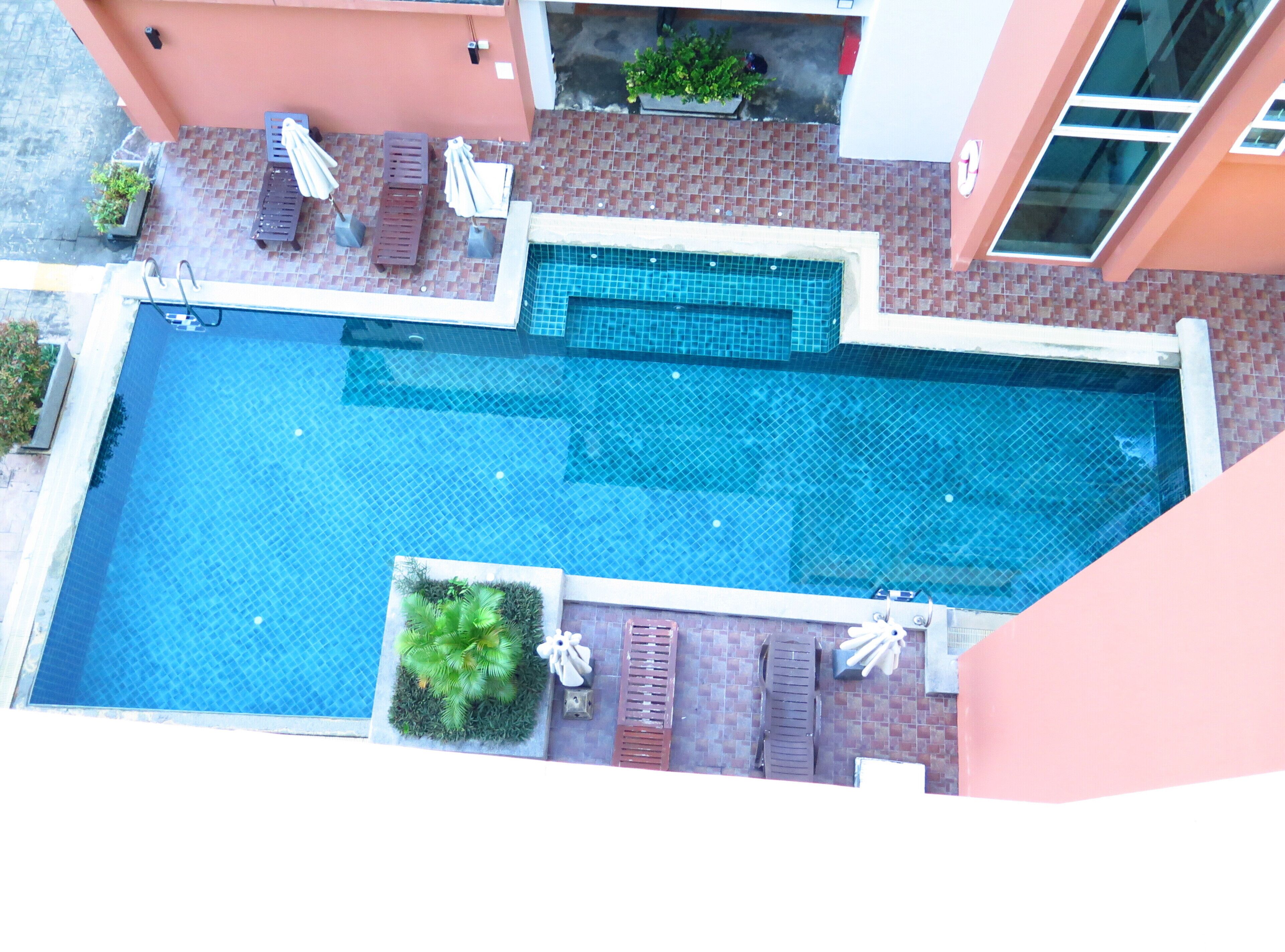 Apartment, 2 Bedrooms, Accessible, Balcony | Kolam renang | Kolam renang terbuka 